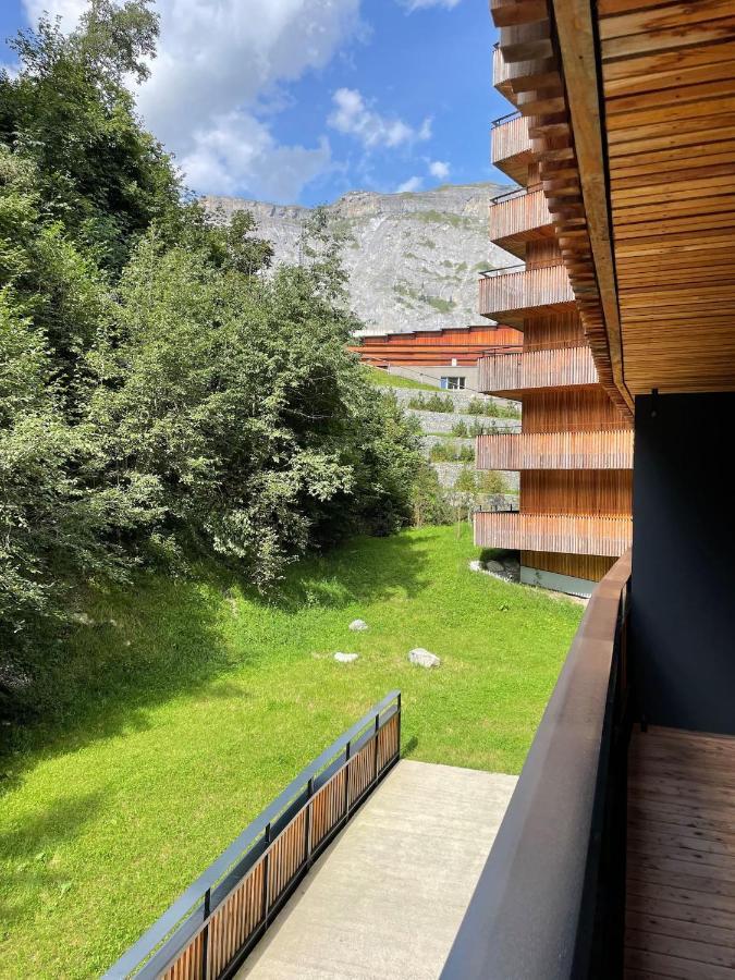 Stilvolle Ferienwohnung Direkt An Der Skipiste Flims Bagian luar foto