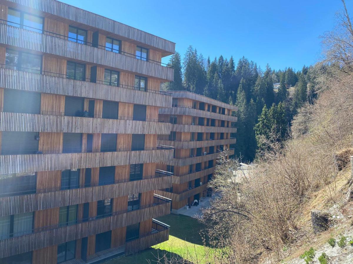 Stilvolle Ferienwohnung Direkt An Der Skipiste Flims Bagian luar foto